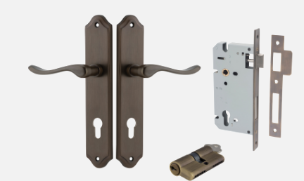 Iver Stirling Door Lever 10922 Shouldered Backplate Signature Brass - Passage ,Privacy & Entrance