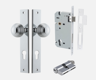 Iver Guildford Door Knob 11824 Rectangular Backplate Polished Chrome - Passage ,Privacy & Entrance