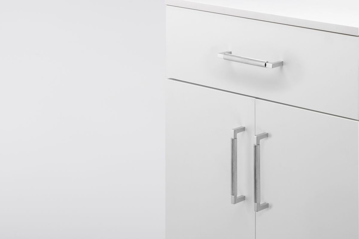 Iver Brunswick Cabinet Pull Centre to Centre 160mm,256mm,320mm, 450mm Polished Chrome - With Backplate & No Backplate