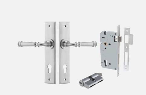Iver Verona Door Lever 12286 Chamfered Backplate Brushed Chrome - Passage ,Privacy & Entrance