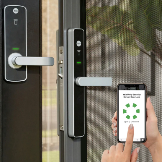 YALE UNITY SECURITY SCREEN DOOR LOCK SILVER