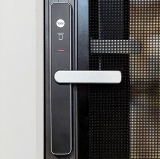YALE UNITY SECURITY SCREEN DOOR LOCK SILVER