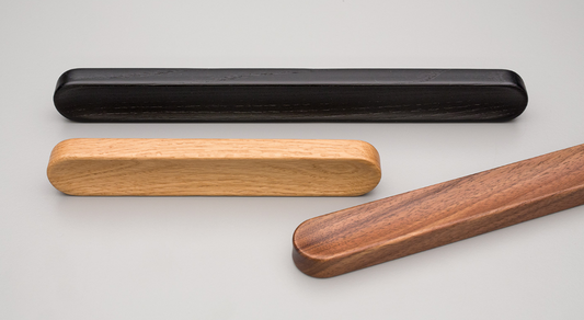 Kethy Shelf Handle 224mm C to C, O/A 274mm Available In 3 Colours : Black Stain ,Oak ,Walnut