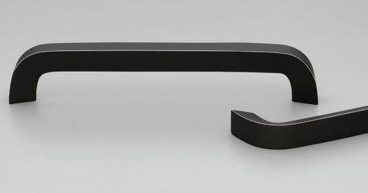 Kethy Harden D Handle 160mm C to C Available In 3 Colours : Black Stain ,Oak ,Walnut