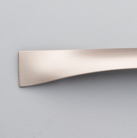 Kethy Wrap Handle 128mm C To C, O/A 190.4mm Brushed Nickel & Polished Chrome