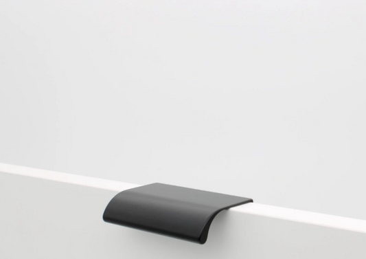 ELITE LUCIA OVERLAY PULL HANDLE HOLE CENTRE AVAILABLE IN 4 SIZES : 32MM ,50MM ,128MM ,256MM SATIN BLACK