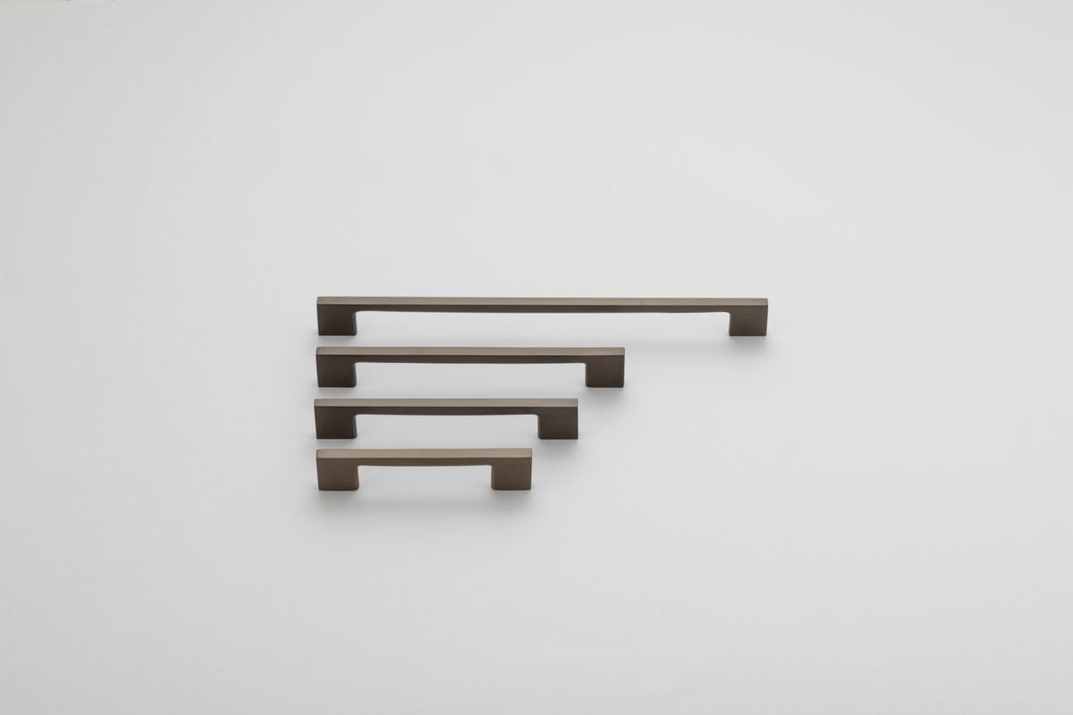 Iver Cali Cabinet Pull Centre to Centre 96mm,128mm,160mm, 256mm Signature Brass - With Backplate & No Backplate