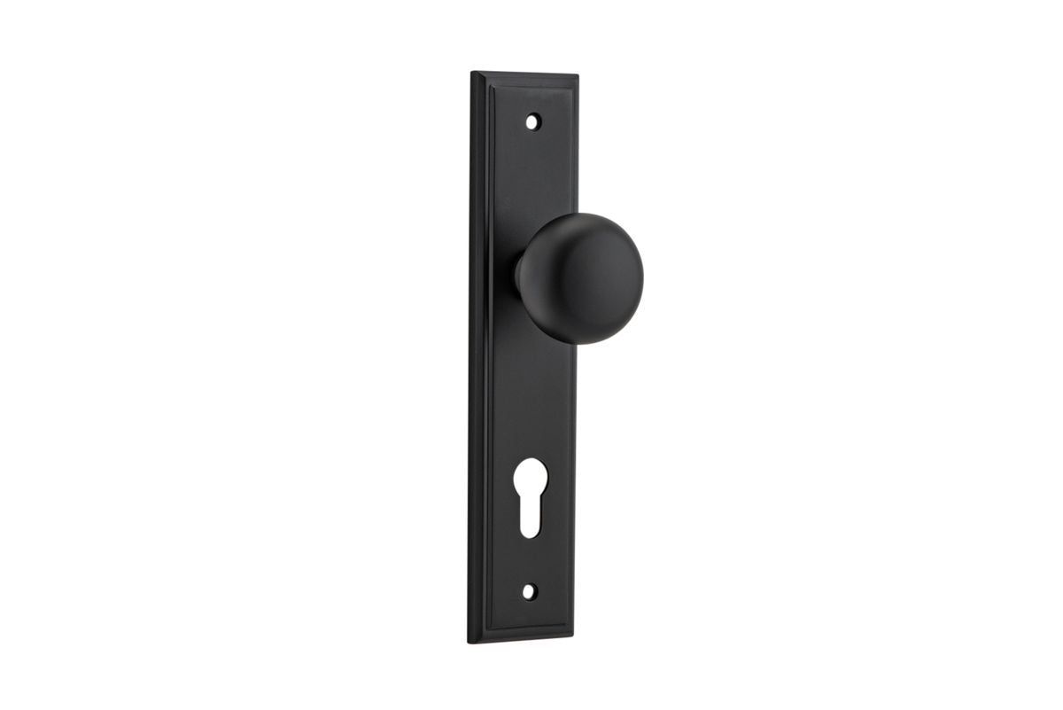 Iver Cambridge Door Knob Stepped Latch Pair, Passage Kit, Privacy Kit , Entrance Kit with High Security Lock - Matt Black