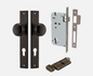 Iver Cambridge Door Knob 10822 Rectangular Backplate Signature Brass - Passage ,Privacy & Entrance