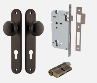 Iver Cambridge Door Knob 10834 Oval Backplate Signature Brass - Passage ,Privacy & Entrance