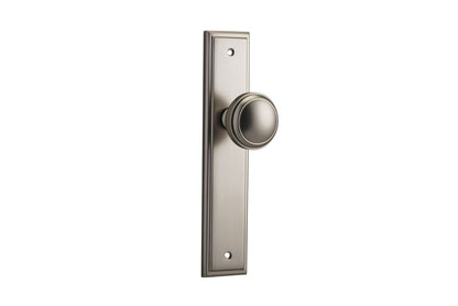 Iver Paddington  Door Knob Stepped Latch Pair, Passage Kit, Privacy Kit , Entrance Kit with High Security Lock - Satin Nickel