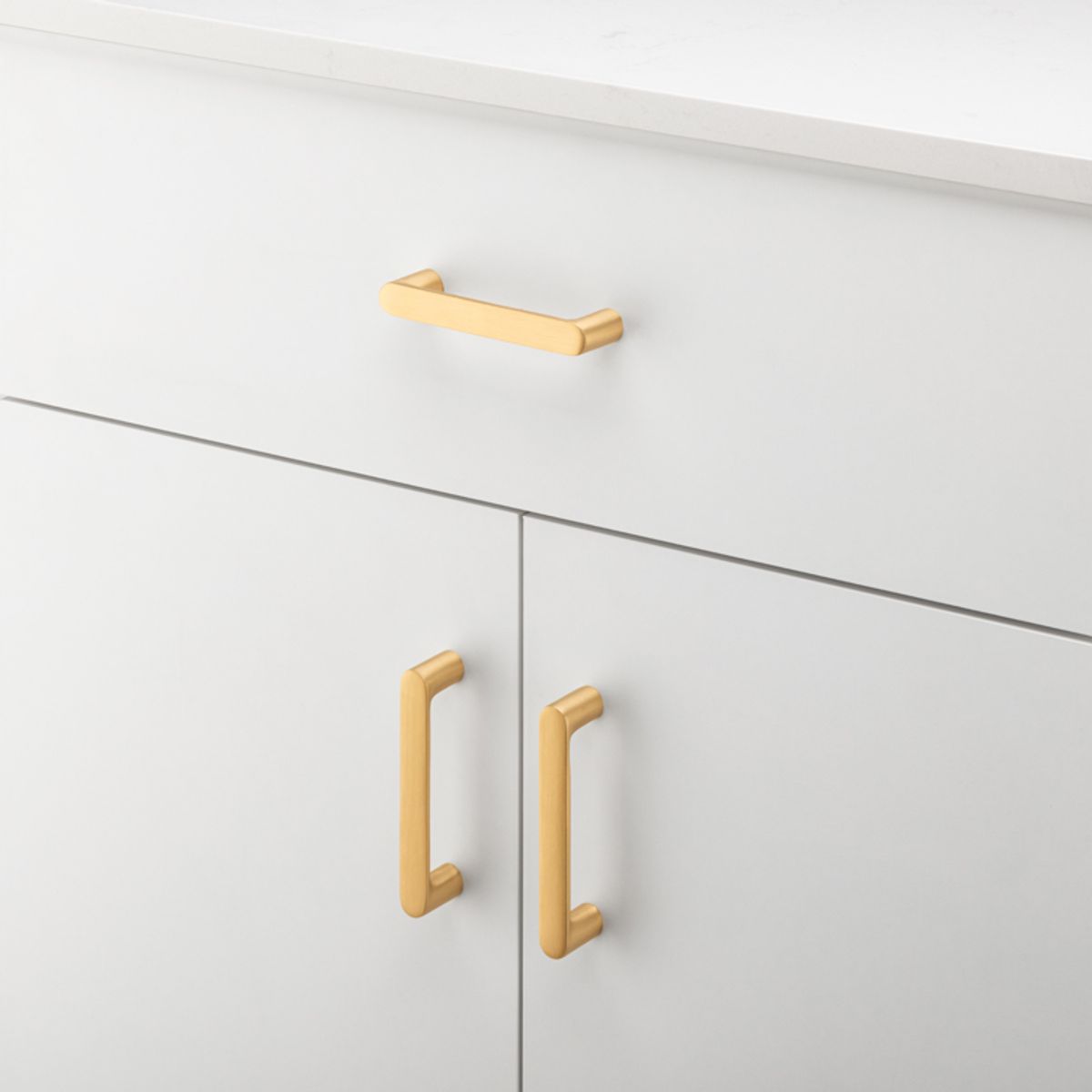 Iver Osaka Cabinet Pull Centre to Centre 96mm,128mm,160mm, 256mm Brushed Brass - With Backplate & No Backplate