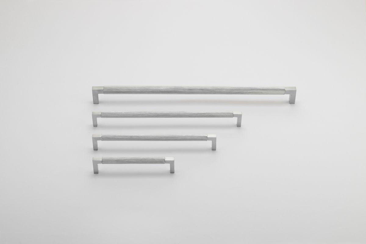 Iver Brunswick Cabinet Pull Centre to Centre 160mm,256mm,320mm, 450mm Polished Chrome - With Backplate & No Backplate