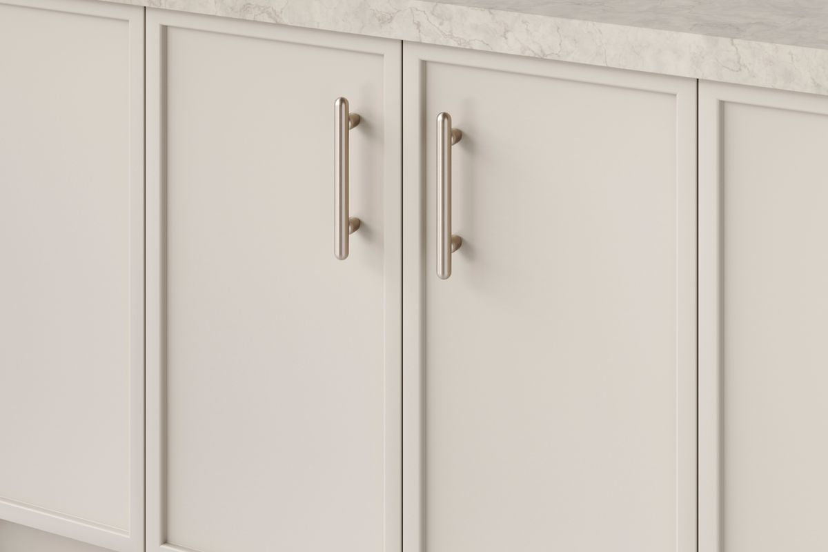 Iver Puerto Cabinet Pull Centre to Centre 128mm,160mm, 256mm,320mm,450mm Available Colours Brushed Gold PVD, Matt Black, Polished Chrome, Satin Nickel, Signature Brass