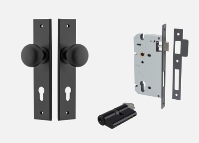 Iver Cambridge Door Knob 12946 Chamfered Backplate Matt Black - Passage ,Privacy & Entrance