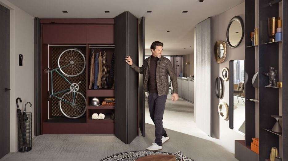 BLUM  REVEGO Pocket systems for new space concepts