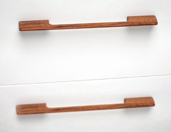 Kethy New Aero Handle 224mm C to C, O/A 287 Available In 3 Colours : Black Stain ,Oak ,Walnut