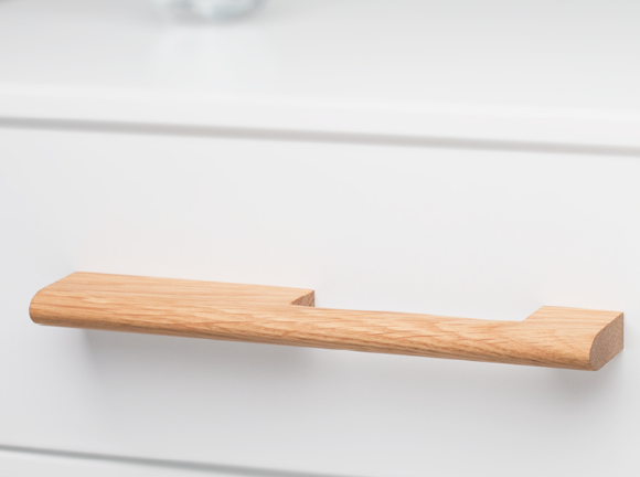 Kethy Astrid Timber D Handle 288mm C to C, O/A 320mm Available In 3 Colours : Black Stain ,Oak ,Walnut