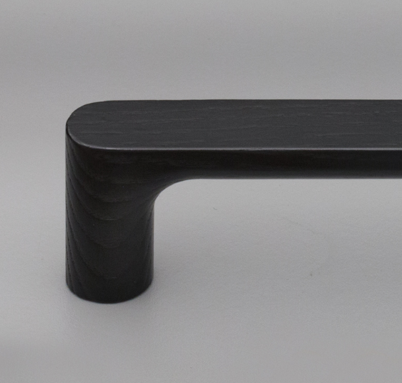 Kethy Pinta Timber D Handle 192mm C to C, O/A 208mm Available In 4 Colours : Walnut ,Black Stain ,Oak ,Oak Raw