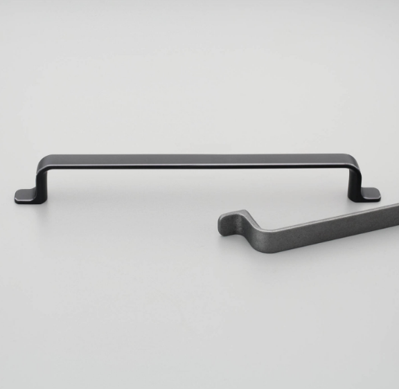 Kethy Rio Hampton Shaker Flat D Handle 256mm Curved Under C to C Available In 3 Colours : Antique Brown ,Black Paint Matt ,Rustic Grey