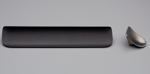 Kethy Ski Pull 160mm C to C 181mm O/A Black Paint Matt#7 & Stainless Effect