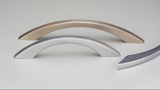Kethy Vasto Square Bow Handle Satin Chrome Available in 3 Sizes : 96mm , 160mm ,224mm