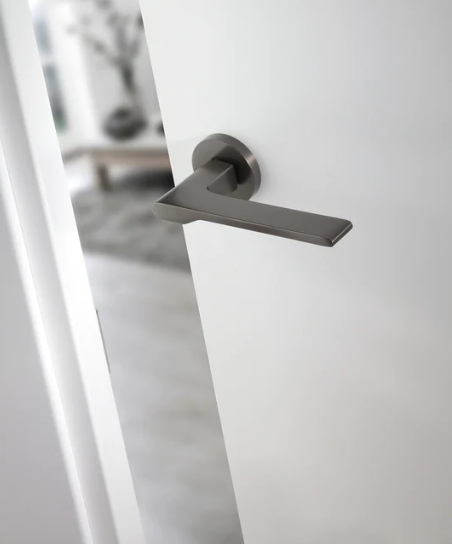 Groel Special 247 Round Door Handle Set Finish Available In 3 Colours :  Brushed Satin Chrome ,IX Graphite (Bronze)  & Inox Tech