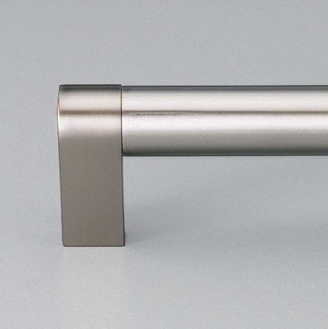 Kethy Parma Stainless D Handle 18mm Round Section Handle/Zamac Posts Tapered 144mm with 128mm C to C