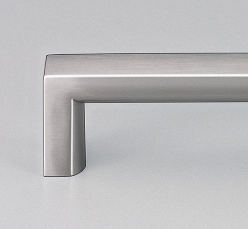 Kethy Regio Stainless D Handle 18mm Round Under Stainless Steel Handle C to C  Available In 5 Sizes : 400mm x 388mm ,500mm x 488mm ,600mm x 588mm ,700mm x 688mm ,800mm x 788mm