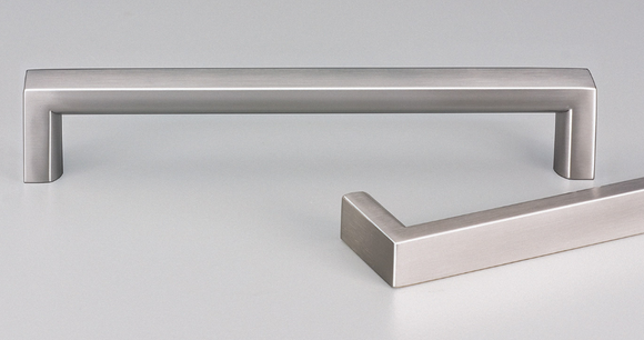 Kethy Regio Stainless D Handle 18mm Round Under Stainless Steel Handle C to C  Available In 5 Sizes : 400mm x 388mm ,500mm x 488mm ,600mm x 588mm ,700mm x 688mm ,800mm x 788mm