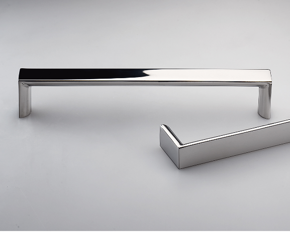 Kethy Latina D Handle 16.5mm Flat Top Polished Stainless Steel Handle C to C Available In 5 Sizes : 135mm x 128mm ,167mm x 160mm ,199mm x 192mm ,231mm x 224mm ,295mm x 288mm